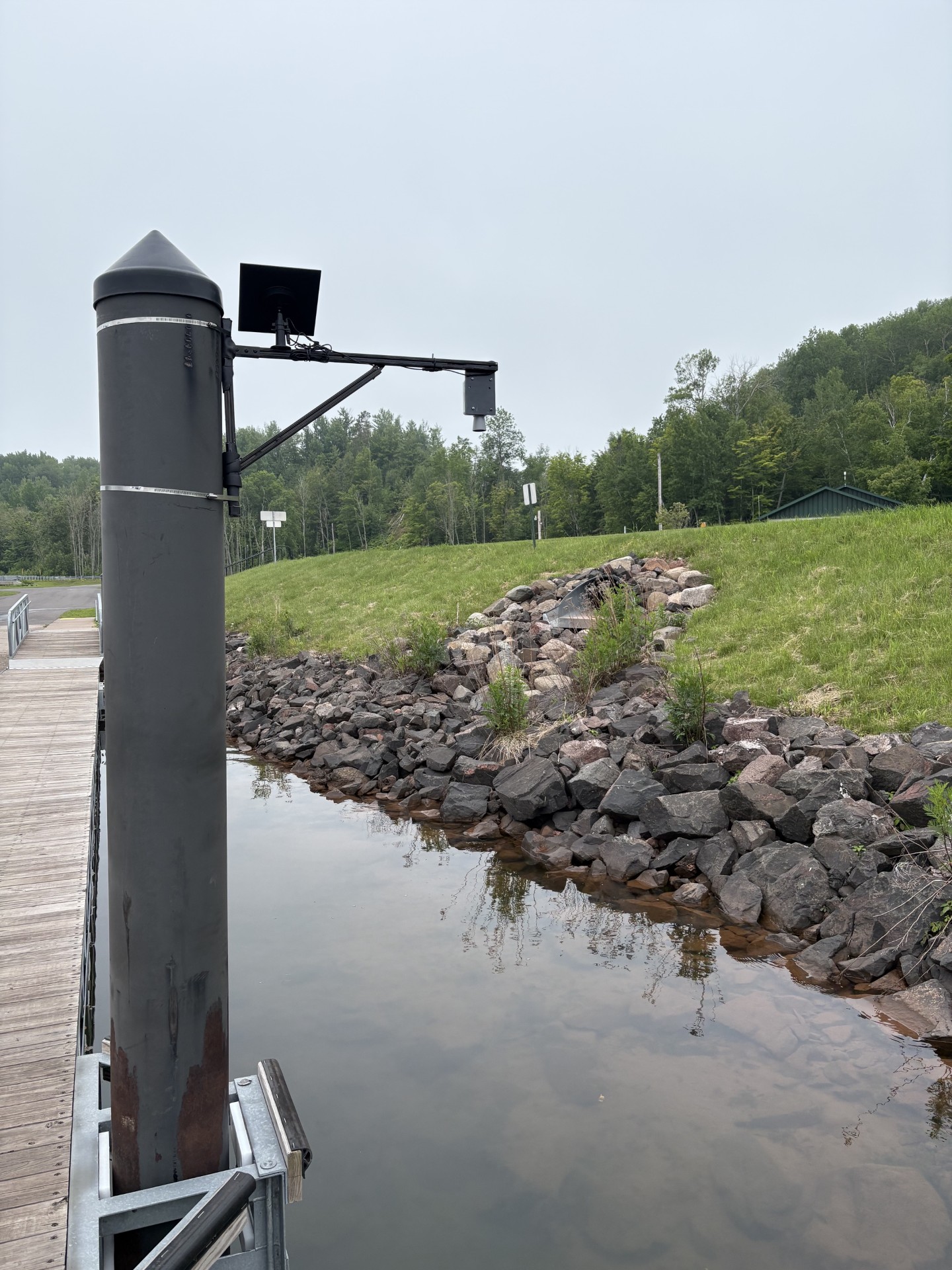 Decentlab MBX water-level sensor installation at Saxon Harbor